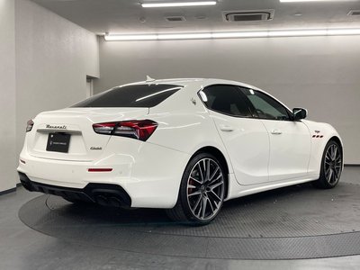 2022 Maserati GHIBLI photo 2