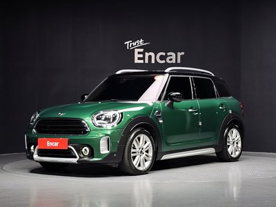2022 MINI COOPER COUNTRYMAN photo 1