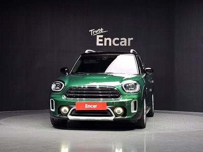 2022 MINI COOPER COUNTRYMAN photo 2