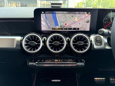 2022 Mercedes-BENZ GLB — миниатюра 33