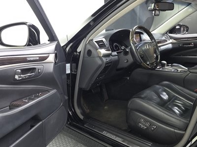 LEXUS LS - 10