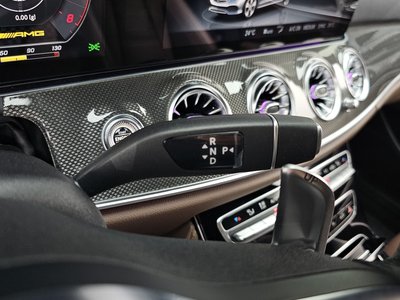 MERCEDES-BENZ E-CLASS - 9