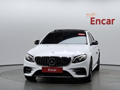 MERCEDES-BENZ E-CLASS - 2