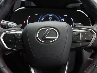 2023 Lexus NX — миниатюра 15