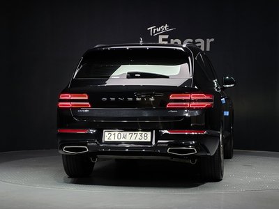 صورة 4 لـ 2022 Genesis GV80