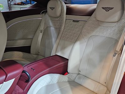 BENTLEY CONTINENTAL - 10