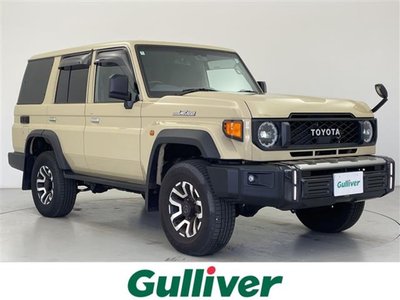 TOYOTA LAND CRUISER 70 - 1