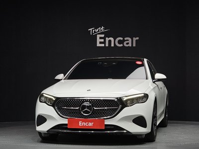 MERCEDES-BENZ E-CLASS - 2