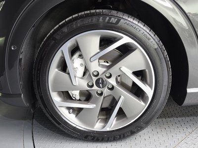 صورة 6 لـ 2025 Genesis GV60