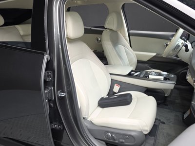 صورة مصغرة 16 لـ 2025 Genesis GV60