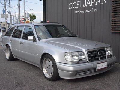 MERCEDES-BENZ E-CLASS - 10