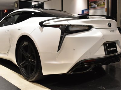 LEXUS LC - 10