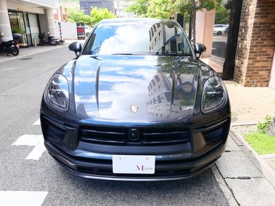 PORSCHE MACAN - 3