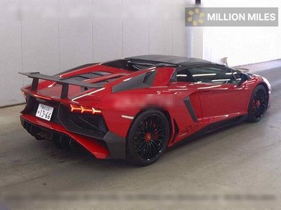 LAMBORGHINI AVENTADOR - 5