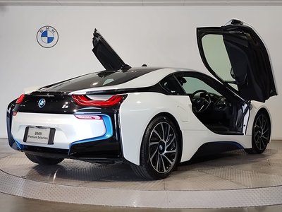 2017 BMW I8 — фото 10