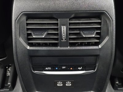 2025 BMW 3 SERIES 缩略图 19