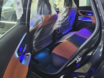 MERCEDES-BENZ GLC - 8