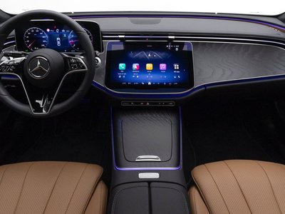 MERCEDES-BENZ E-CLASS - 5