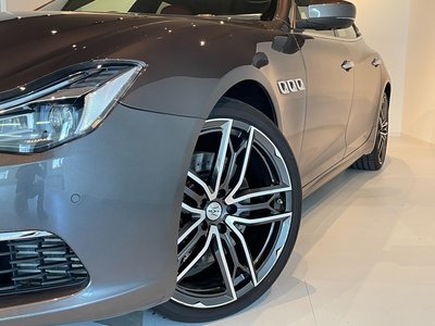 2021 Maserati QUATTROPORTE — миниатюра 13