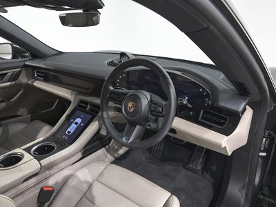 2025 Porsche TAYCAN thumbnail 15