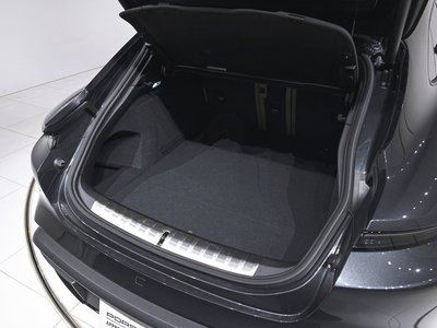 2025 Porsche TAYCAN thumbnail 11
