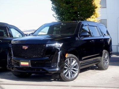 CADILLAC ESCALADE - 1