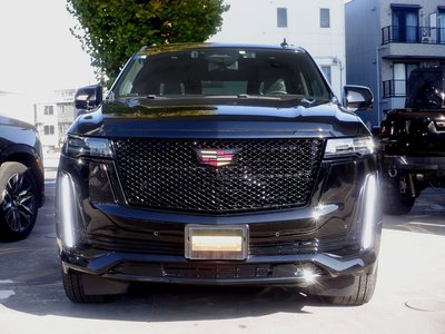 CADILLAC ESCALADE - 3