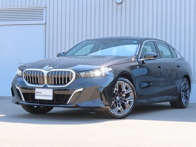 BMW 5 SERIES - 1