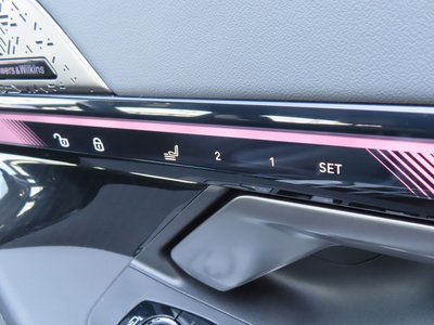 صورة مصغرة 31 لـ 2025 BMW 5 SERIES