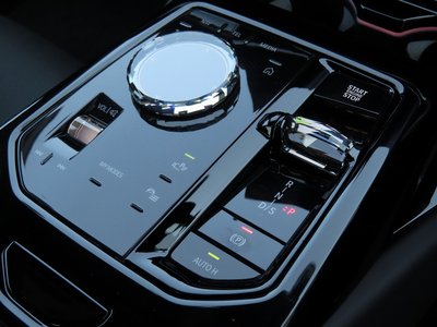 صورة مصغرة 53 لـ 2025 BMW 5 SERIES
