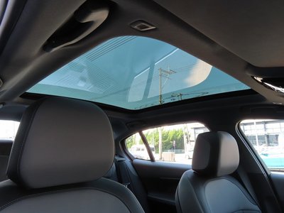 صورة مصغرة 56 لـ 2025 BMW 5 SERIES