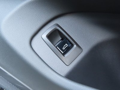 صورة مصغرة 33 لـ 2025 BMW 5 SERIES