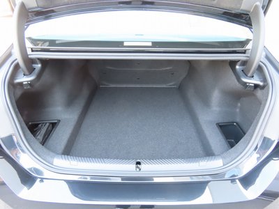 صورة مصغرة 16 لـ 2025 BMW 5 SERIES