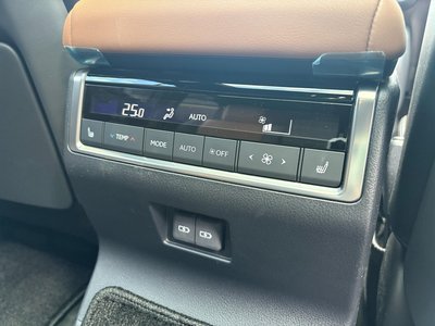 2025 Lexus GX — фото 31