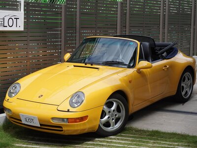 PORSCHE 911 CABRIOLET
