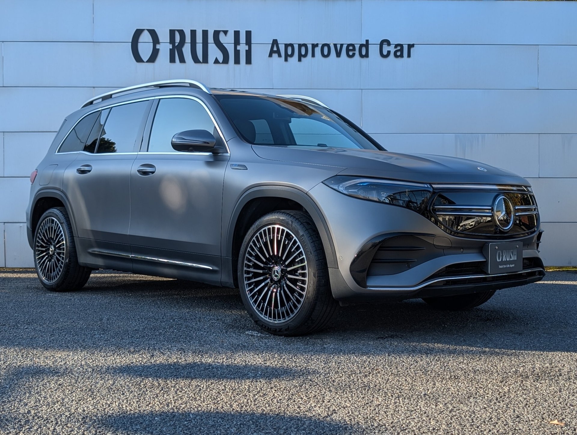 MERCEDES-BENZ EQB - View 1