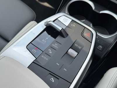 2025 BMW X2 — миниатюра 36