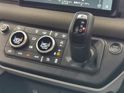 2023 LAND Rover DEFENDER thumbnail 18