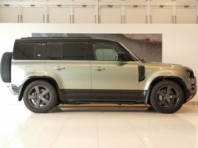 2023 LAND Rover DEFENDER thumbnail 30