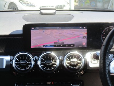 2023 Mercedes-BENZ GLB — миниатюра 26