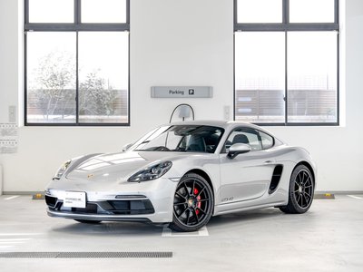 PORSCHE 718 CAYMAN