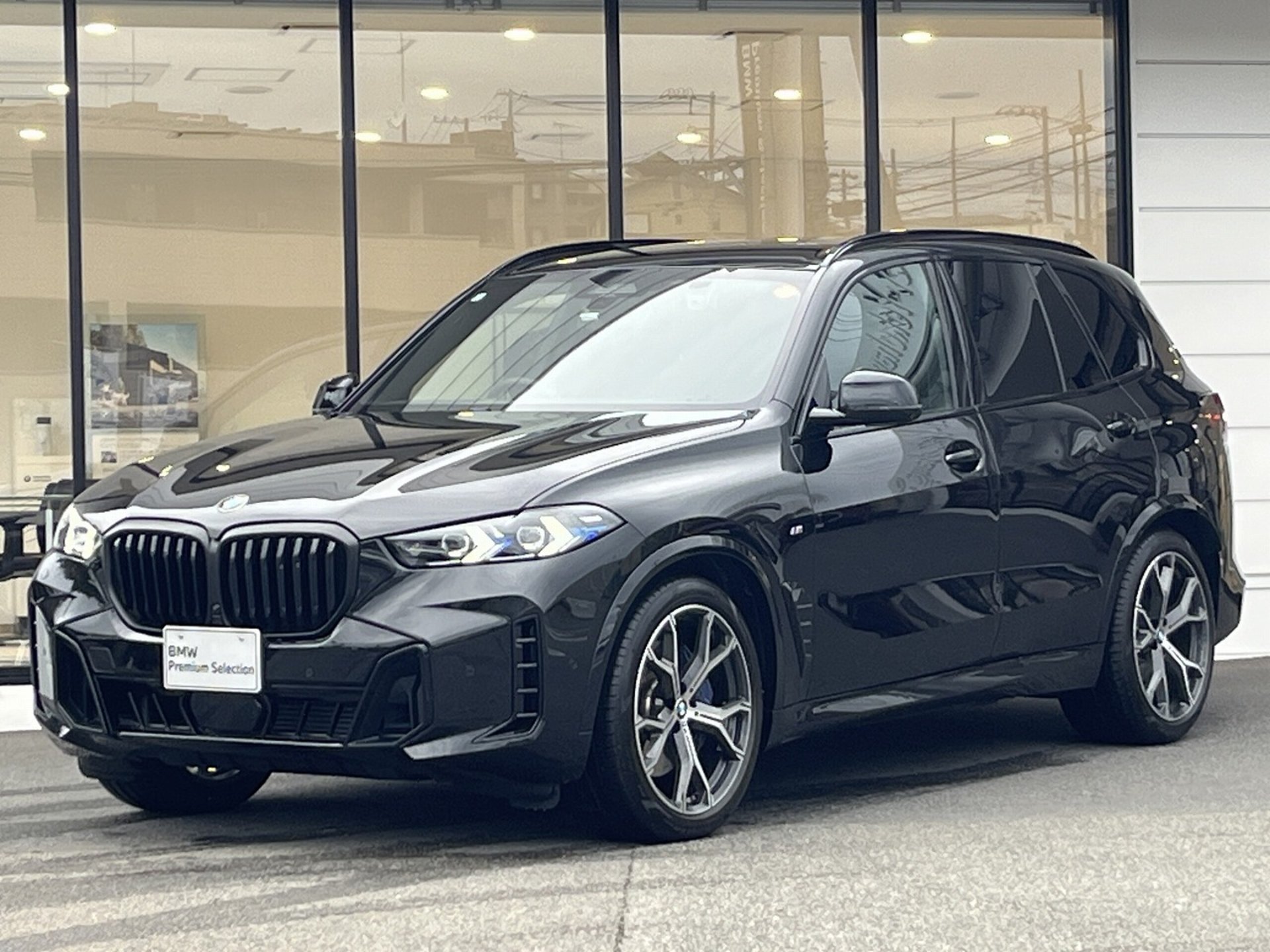 BMW X5 - View 1