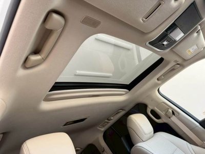 TOYOTA LAND CRUISER 300 - 6