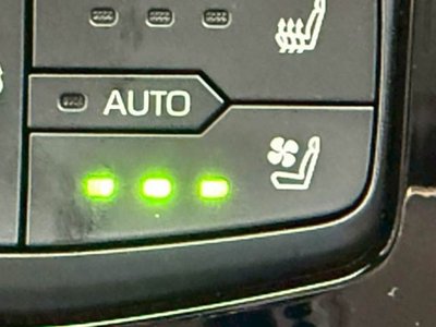 TOYOTA LAND CRUISER 300 - 8