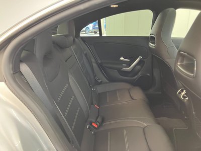 MERCEDES-BENZ CLA - 9