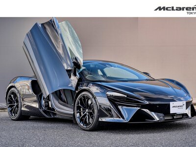 MCLAREN ARTURA - 2