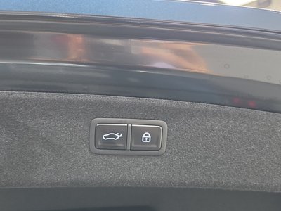 2025 Genesis G80 (RG3) thumbnail 24