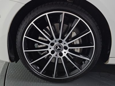 MERCEDES-BENZ E-CLASS - 7