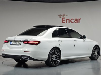 MERCEDES-BENZ E-CLASS - 5