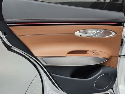 صورة مصغرة 15 لـ 2024 Genesis GV70